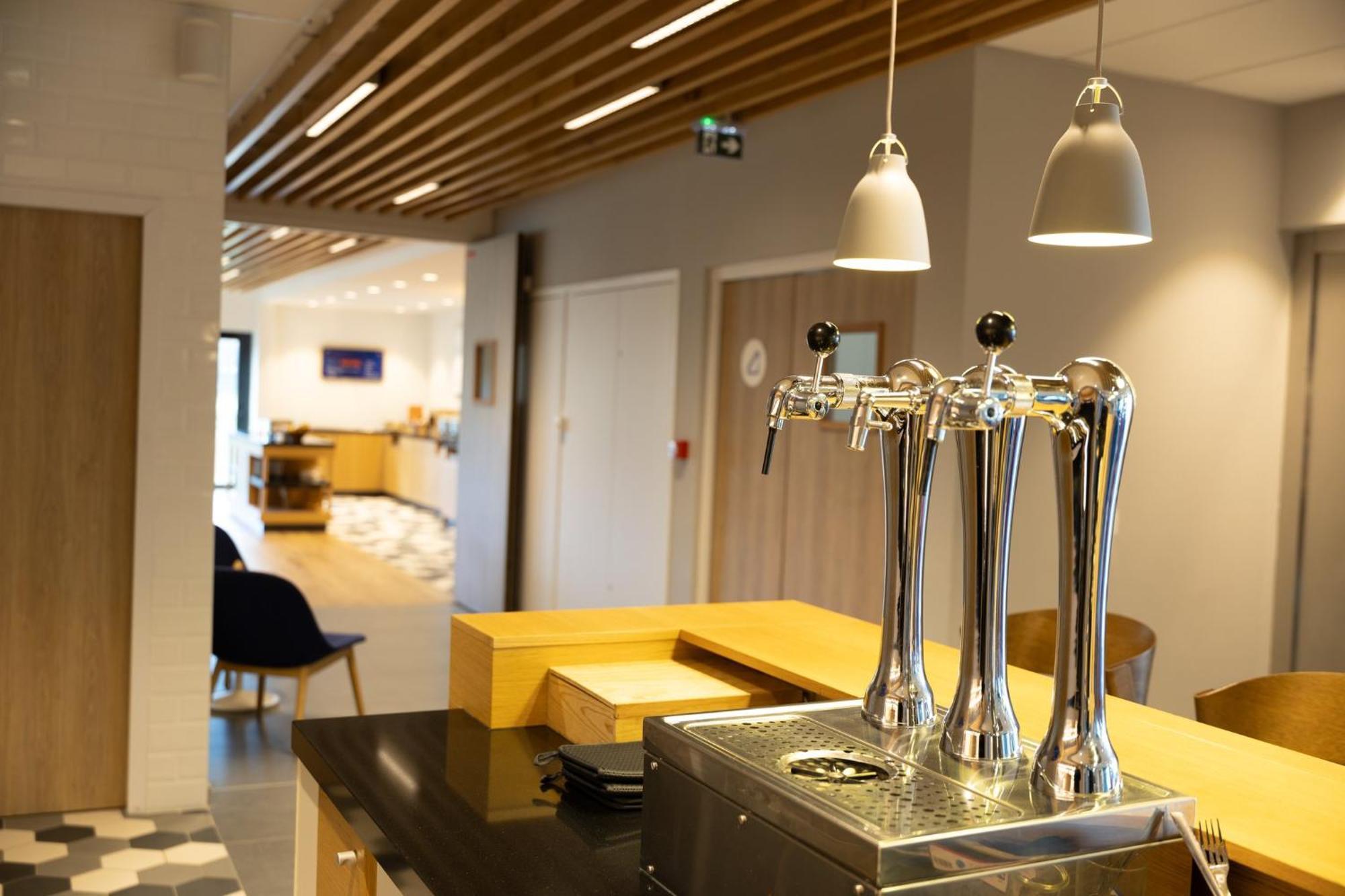Holiday Inn Express Caen Epron By Ihg Exterior photo