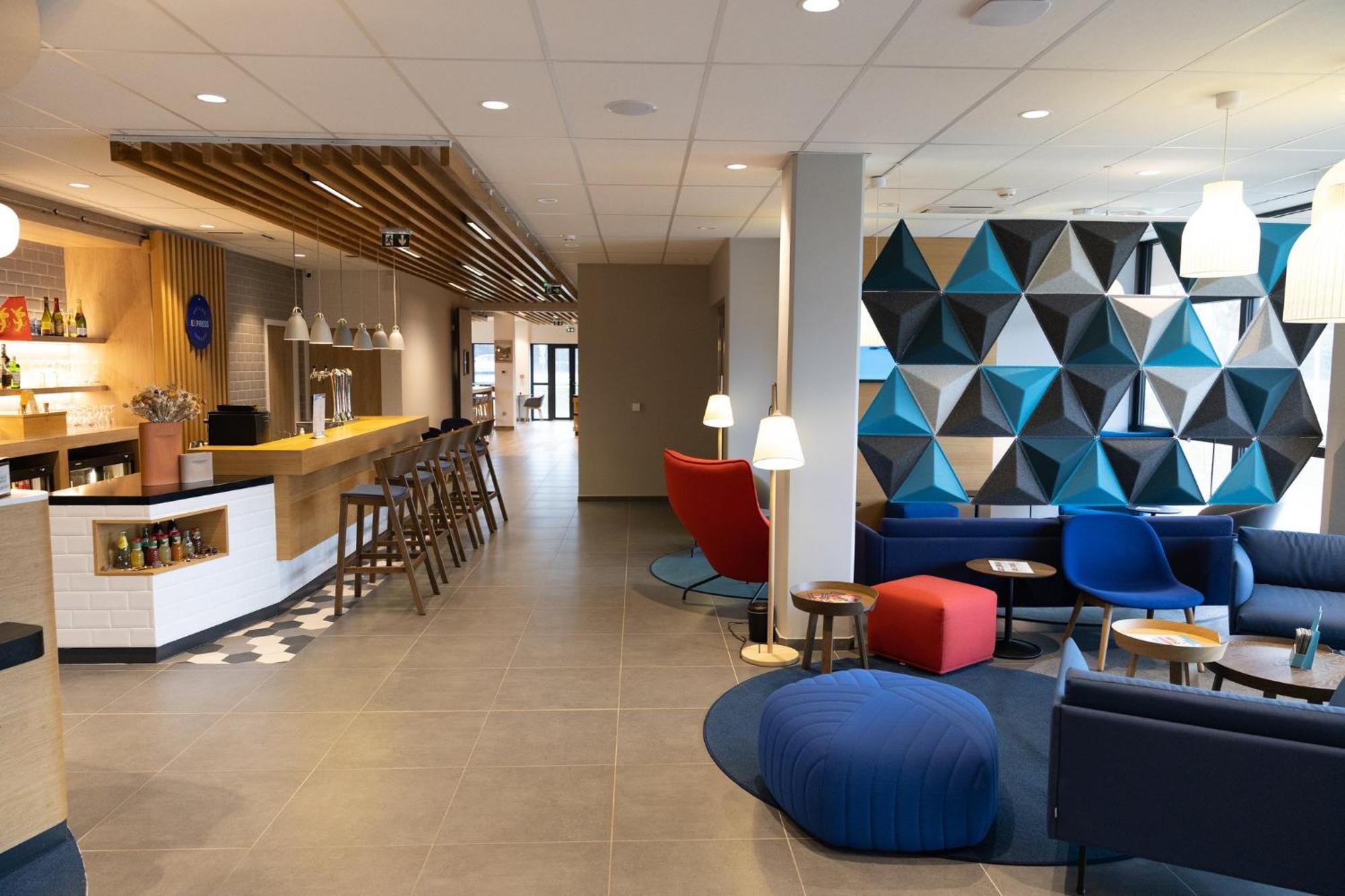 Holiday Inn Express Caen Epron By Ihg Exterior photo