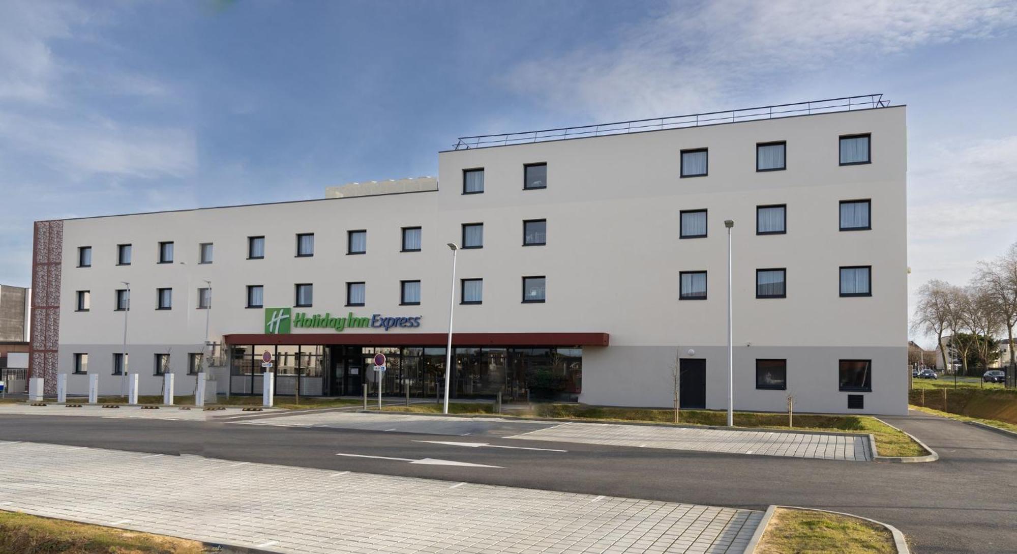 Holiday Inn Express Caen Epron By Ihg Exterior photo